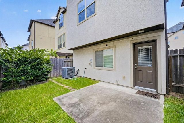 2707 Shadybrook Meadow Drive, Houston, TX 77080