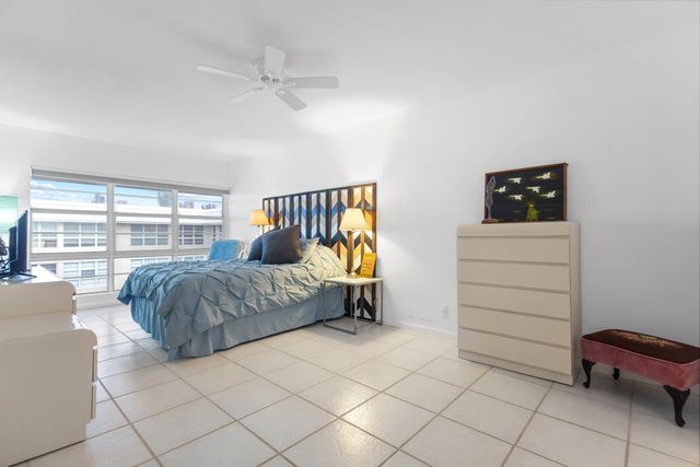 3851 N Ocean Boulevard Unit 404, Delray Beach, FL 33483