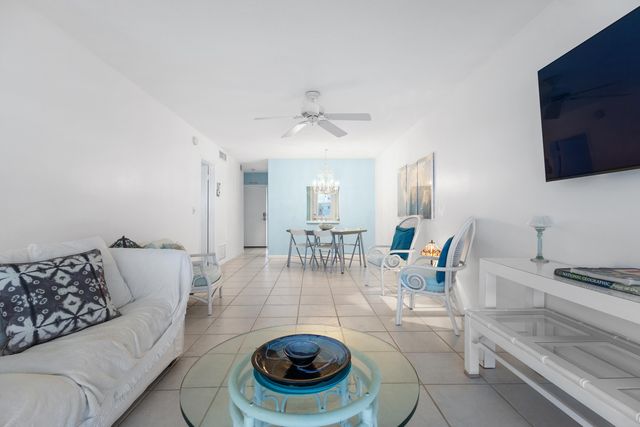 3851 N Ocean Boulevard Unit 404, Delray Beach, FL 33483