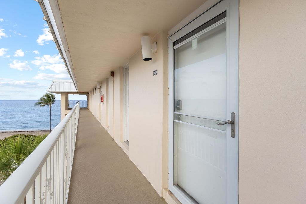 3851 N Ocean Boulevard Unit 404, Delray Beach, FL 33483
