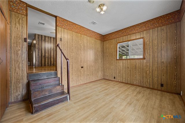 914 Plum Street, Lockhart, TX 78644