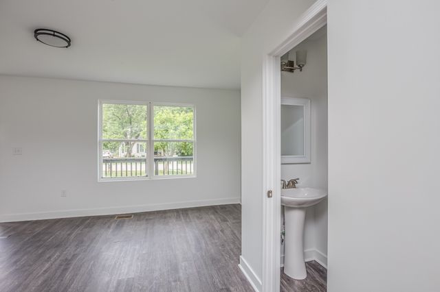 249 Sunrise Ave, Nashville, TN 37211