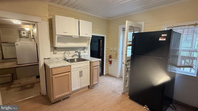 25 COLEMAN HILL RD, Washington, NJ 07882