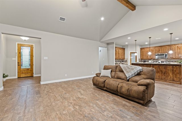 308 Donna Circle, Granbury, TX 76049
