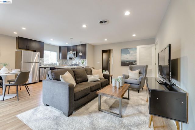 50 Casa Maria Ct A, Alamo, CA 94507