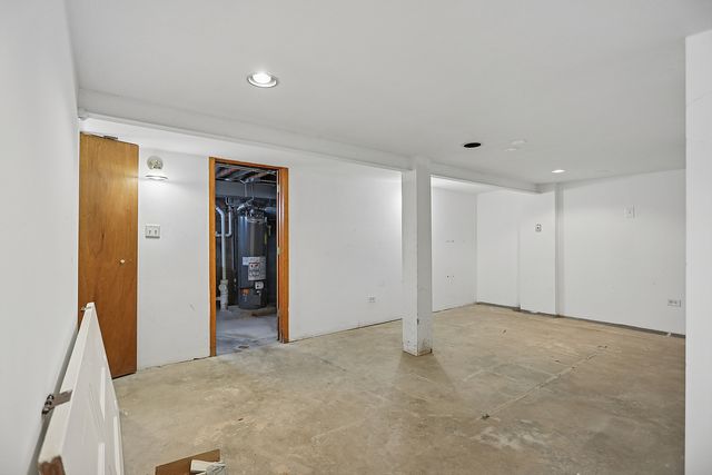 500 N Laverne Avenue, Hillside, IL 60162