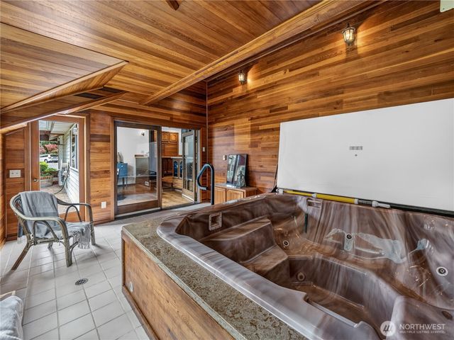 3306 217th Place SE, Sammamish, WA 98075