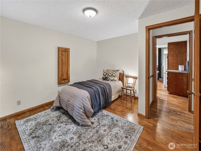 3306 217th Place SE, Sammamish, WA 98075
