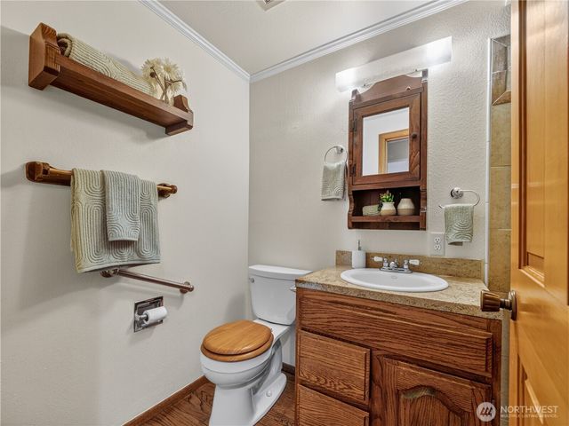 3306 217th Place SE, Sammamish, WA 98075