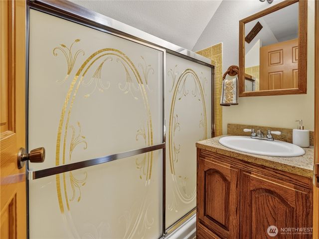 3306 217th Place SE, Sammamish, WA 98075