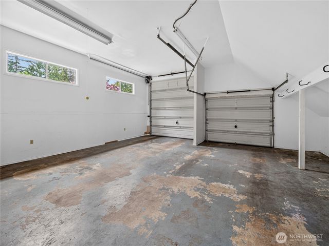 3306 217th Place SE, Sammamish, WA 98075