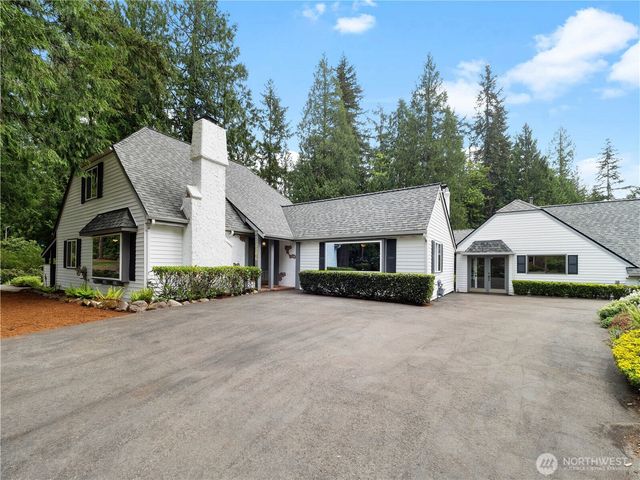 3306 217th Place SE, Sammamish, WA 98075
