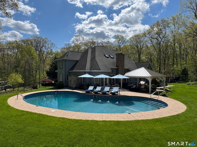 350 Squaw Lane, Guilford, CT 06437