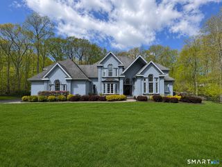 350 Squaw Lane, Guilford, CT 06437