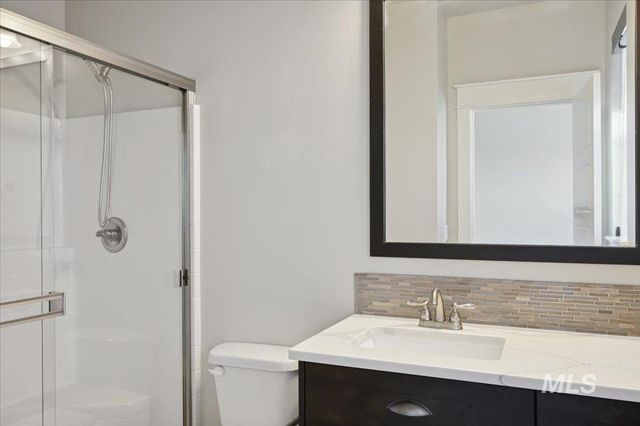 10103 W Twisted Vine Ct, Star, ID 83669