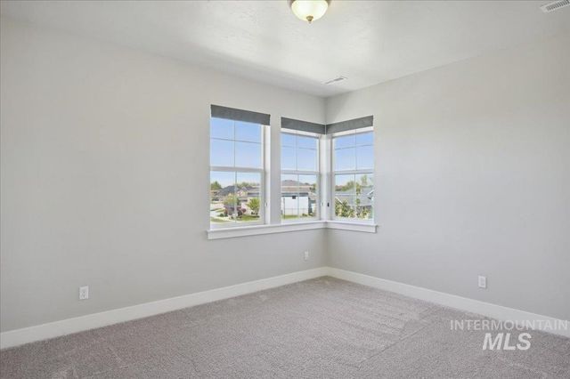10103 W Twisted Vine Ct, Star, ID 83669