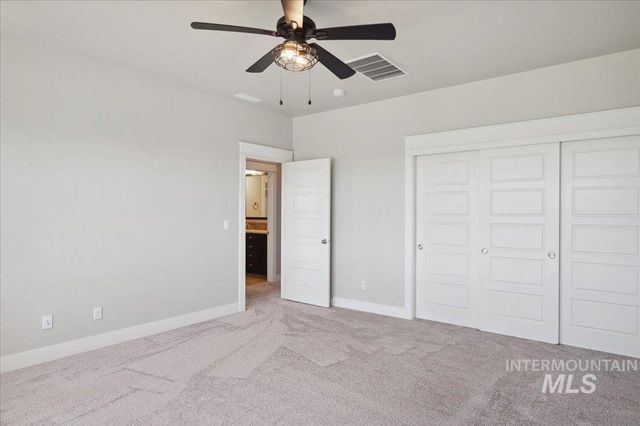 10103 W Twisted Vine Ct, Star, ID 83669
