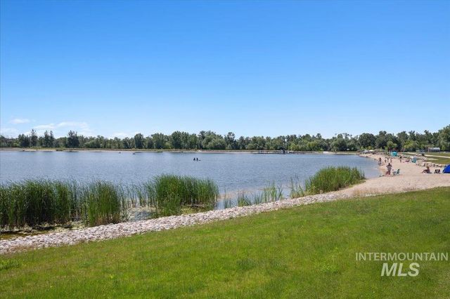 10103 W Twisted Vine Ct, Star, ID 83669