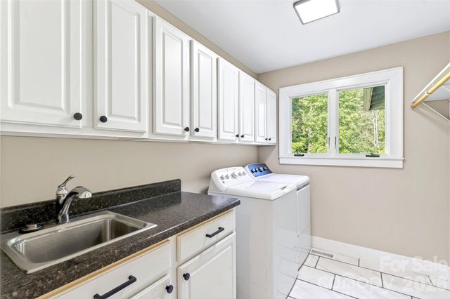 120 Old Lakey Gap Road, Black Mountain, NC 28711
