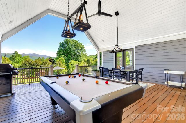 120 Old Lakey Gap Road, Black Mountain, NC 28711