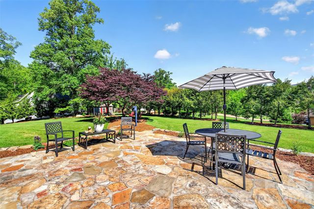 120 Old Lakey Gap Road, Black Mountain, NC 28711
