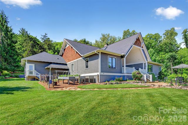 120 Old Lakey Gap Road, Black Mountain, NC 28711