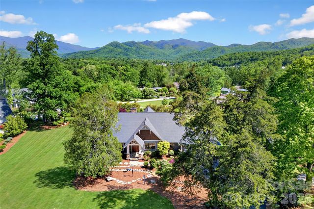 120 Old Lakey Gap Road, Black Mountain, NC 28711