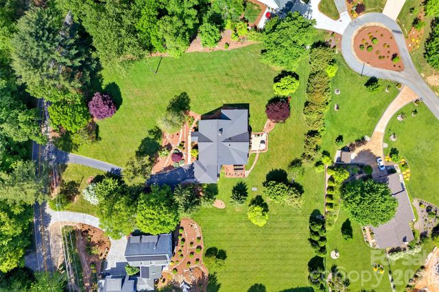 120 Old Lakey Gap Road, Black Mountain, NC 28711