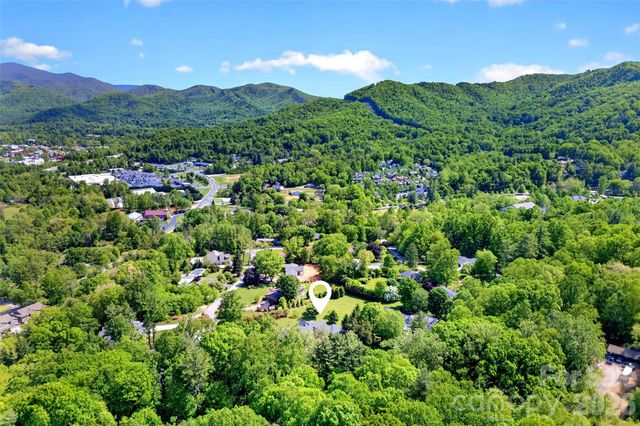 120 Old Lakey Gap Road, Black Mountain, NC 28711