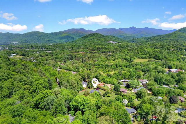 120 Old Lakey Gap Road, Black Mountain, NC 28711