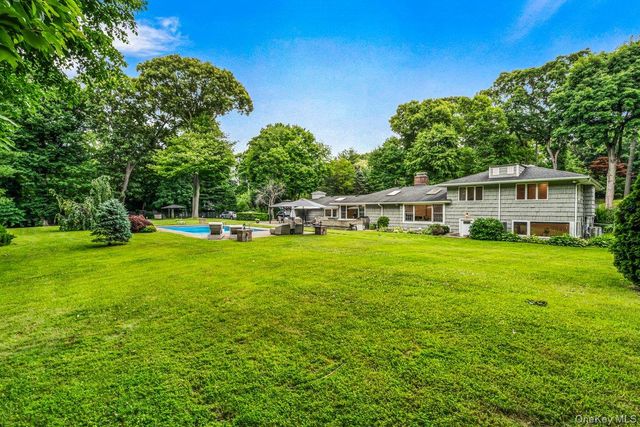 19 Tappentown Lane, Brookville, NY 11545