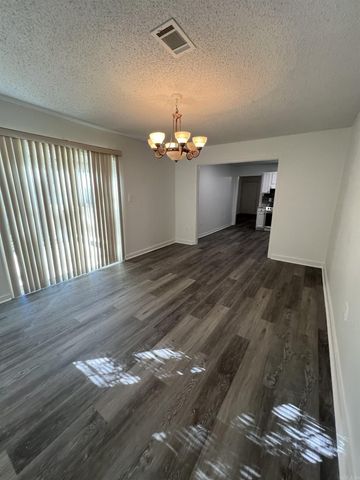 9 Camelia Circle, Little Rock, AR 72210