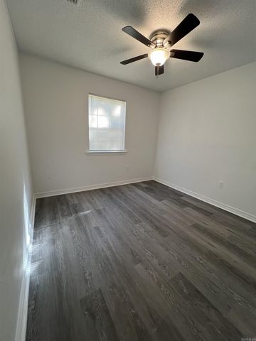 9 Camelia Circle, Little Rock, AR 72210