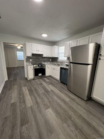 9 Camelia Circle, Little Rock, AR 72210