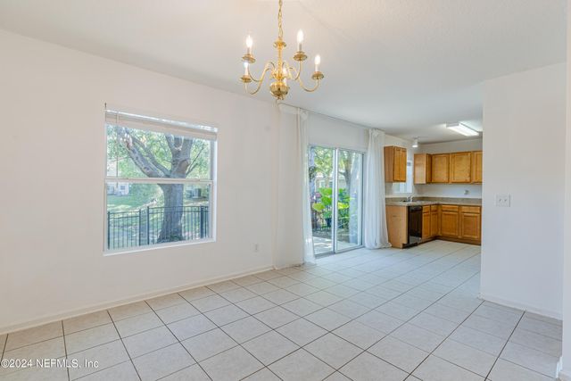 1630 VINELAND Circle B, Fleming Island, FL 32003