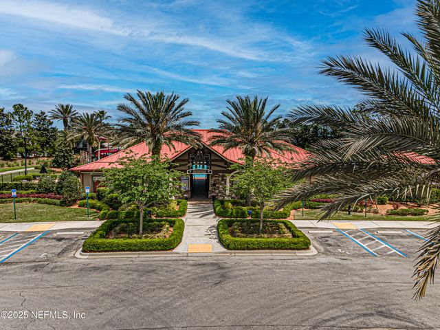 1630 VINELAND Circle B, Fleming Island, FL 32003