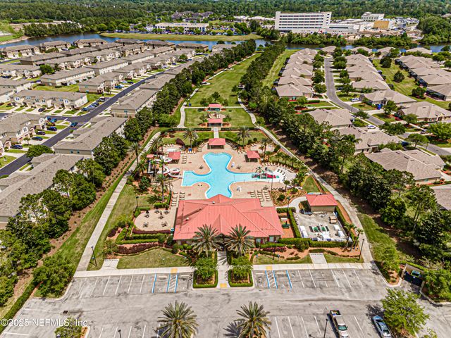 1630 VINELAND Circle B, Fleming Island, FL 32003