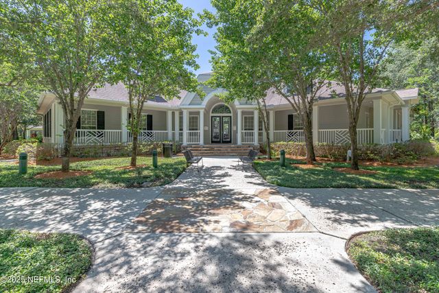 1630 VINELAND Circle B, Fleming Island, FL 32003