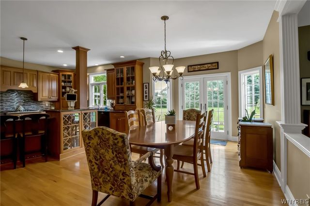 8145 Oak Leaf Lane, Clarence, NY 14221