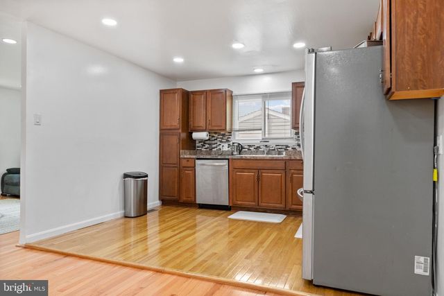 6200 COLLINSWAY RD, Catonsville, MD 21228