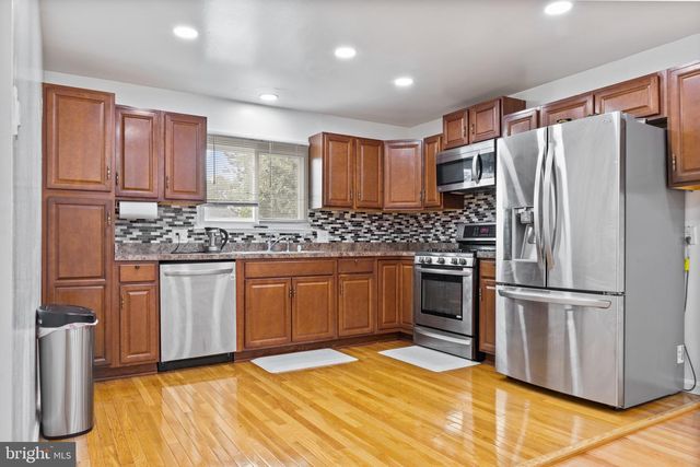 6200 COLLINSWAY RD, Catonsville, MD 21228