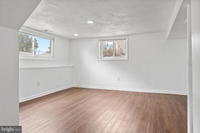 6200 COLLINSWAY RD, Catonsville, MD 21228