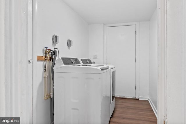 6200 COLLINSWAY RD, Catonsville, MD 21228