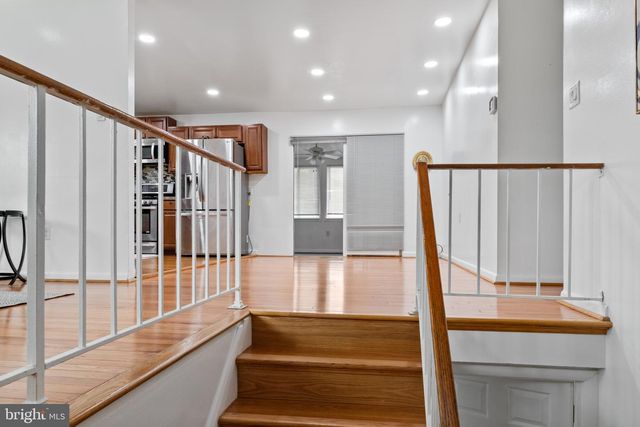 6200 COLLINSWAY RD, Catonsville, MD 21228