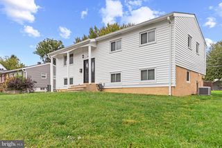 6200 COLLINSWAY RD, Catonsville, MD 21228