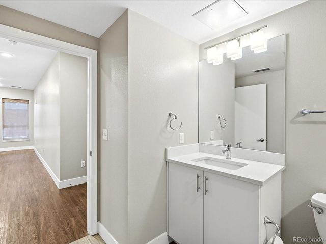 2374 S University Boulevard 311, Denver, CO 80210