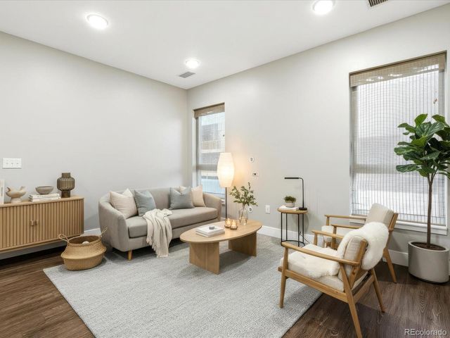 2374 S University Boulevard 311, Denver, CO 80210