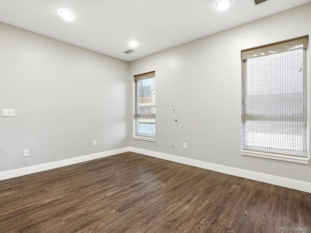 2374 S University Boulevard 311, Denver, CO 80210