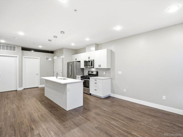 2374 S University Boulevard 311, Denver, CO 80210