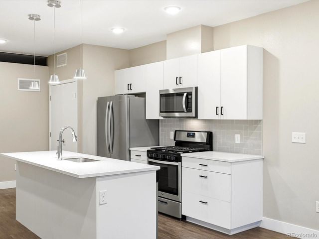 2374 S University Boulevard 311, Denver, CO 80210